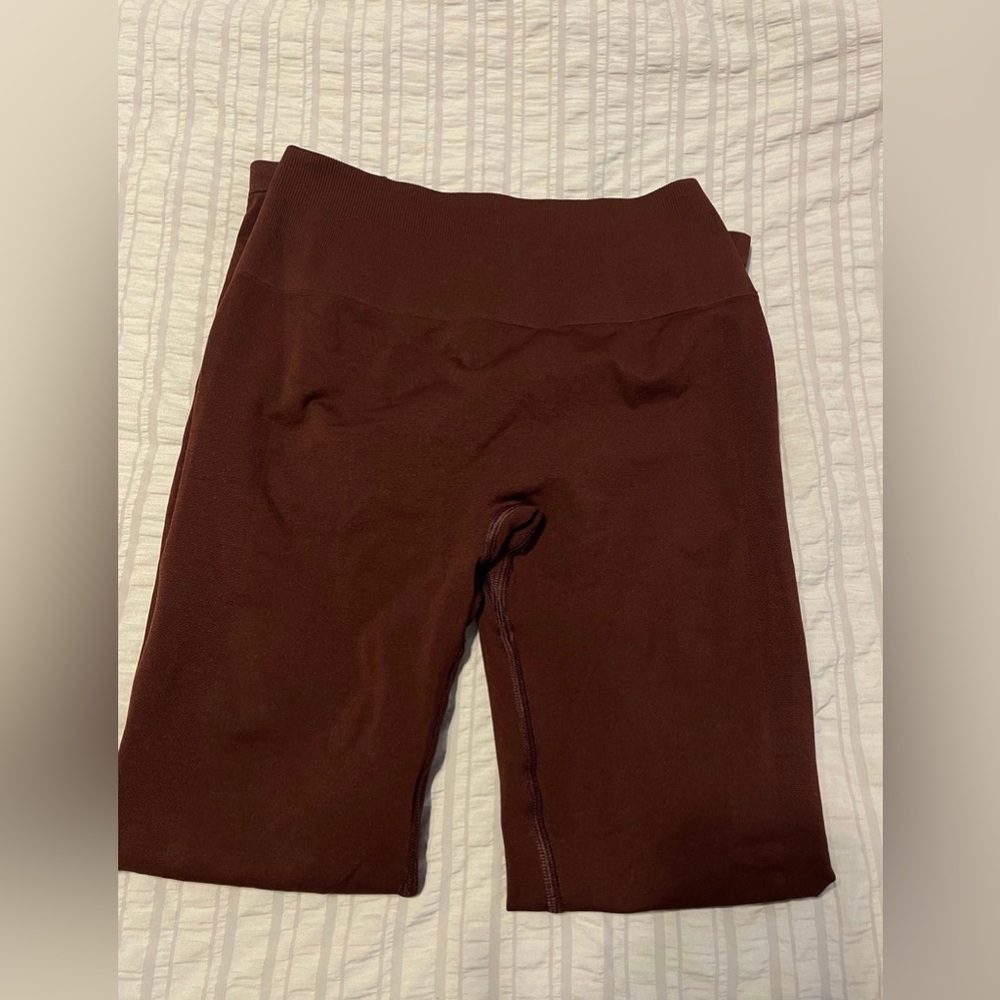 ALPHALETE AMPLIFY LEGGINGS-SANGRIA/SMALL - Picture 4 of 4
